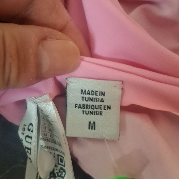 Guess Pink Bandeau swim top with Ties size medium NWT - Picture 4 of 4